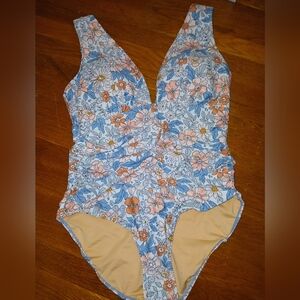 Amazon One Piece Swimsuit Floral Bra Pads Rucshed Size XL NWOT
